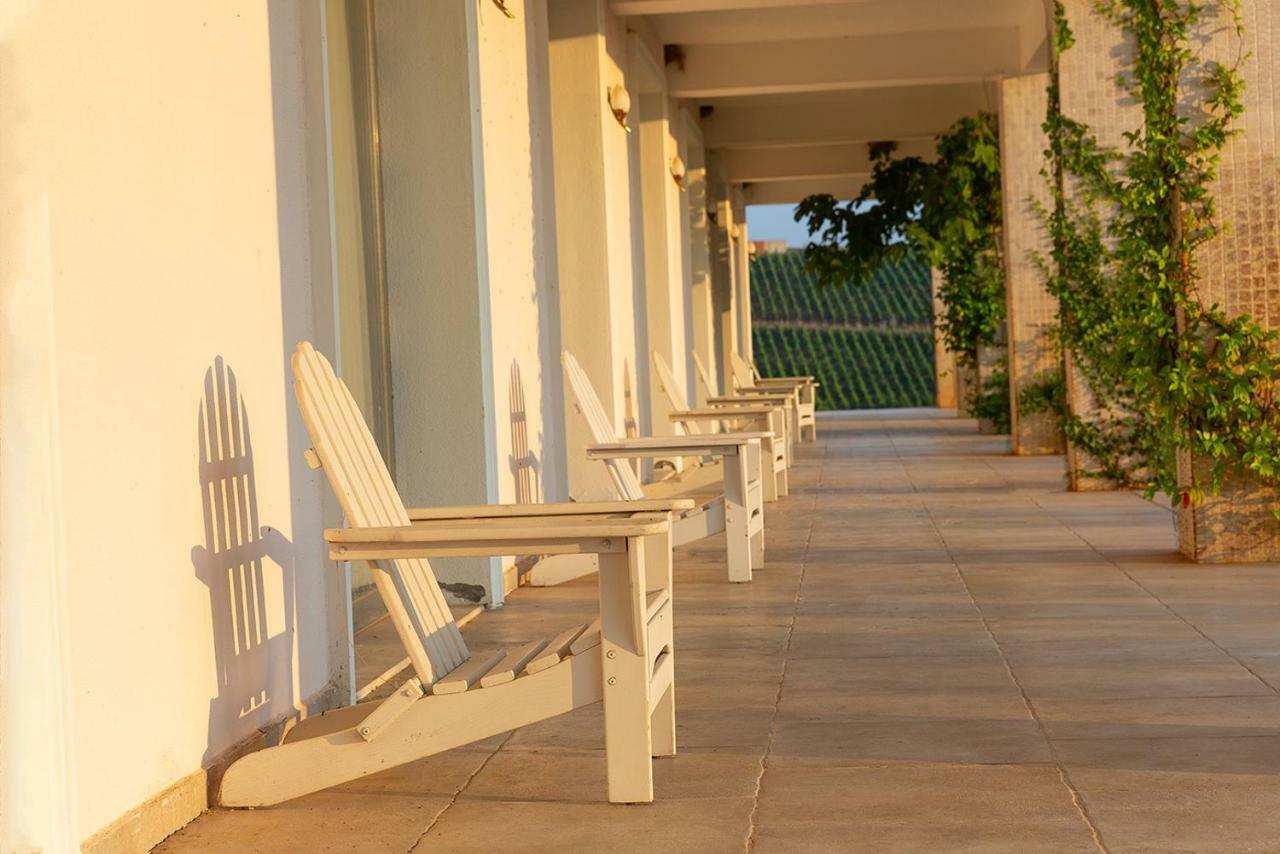 Villa Estet Bag Hotel Kula Екстериор снимка